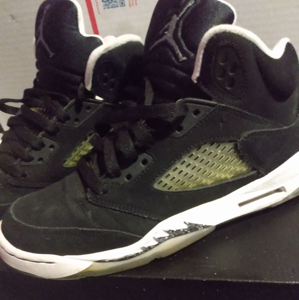 Jordan 5s - Picture 5 of 7